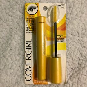 Covergirl LashBlast Length Mascara in Black